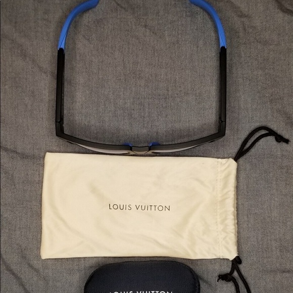 Louis Vuitton Nautical Wayfarer Sunglasses - Picture 3 of 7